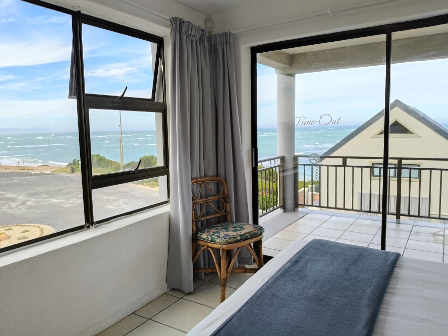 12 Bedroom Property for Sale in Paradise Beach Eastern Cape